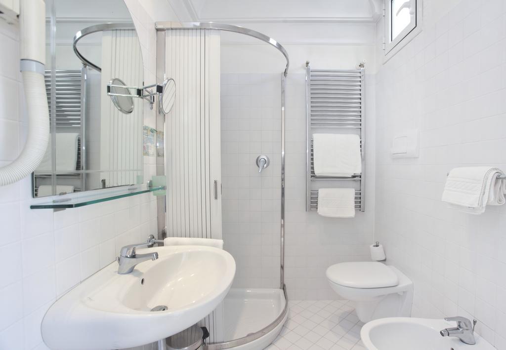Nautilus Otel Riccione Oda fotoğraf