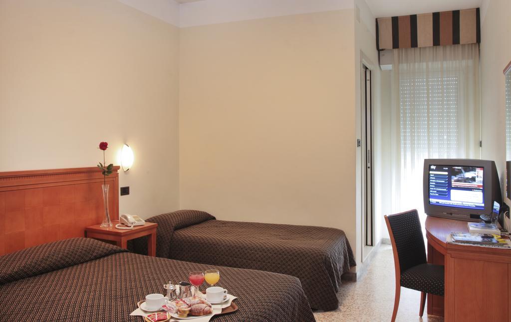Nautilus Otel Riccione Oda fotoğraf